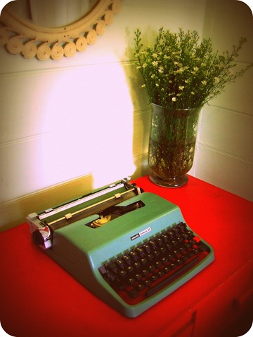 [typewriter[4].jpg]