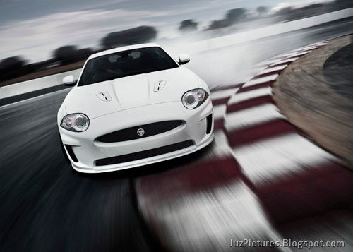 [2011-Jaguar-XKR-Special-Edition-2[2].jpg]