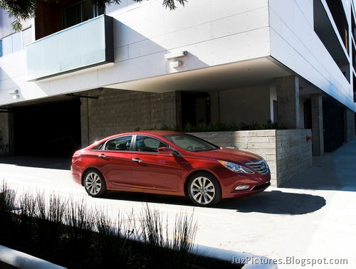 [2011-Hyundai-Sonata-14[3].jpg]