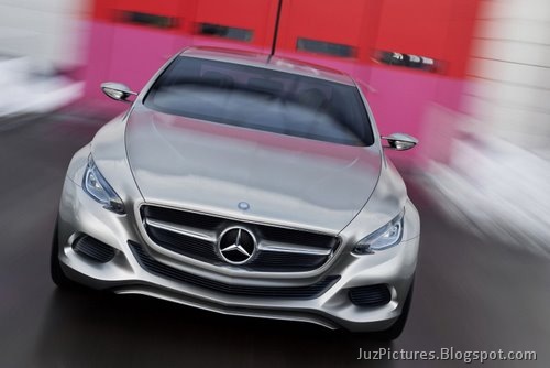 [Mercedes-F800-Style-Concept-8[2].jpg]