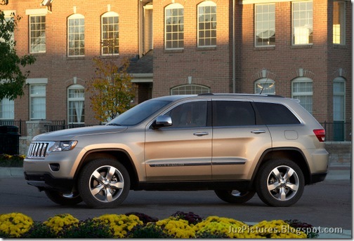 2011-Jeep-Grand-Cherokee-2