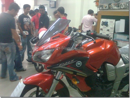 new-yamaha-fazer-150-red-side1