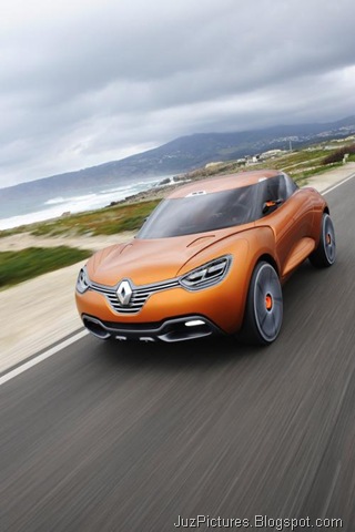 [Renault Captur concept17[2].jpg]