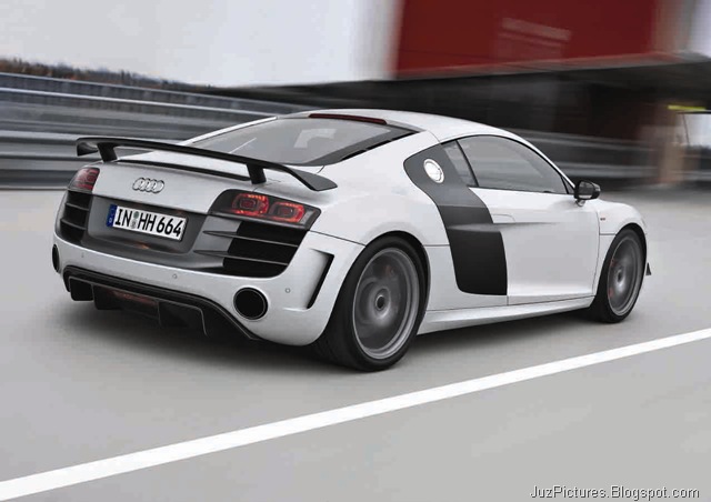 [2011 Audi R8 GT7[2].jpg]