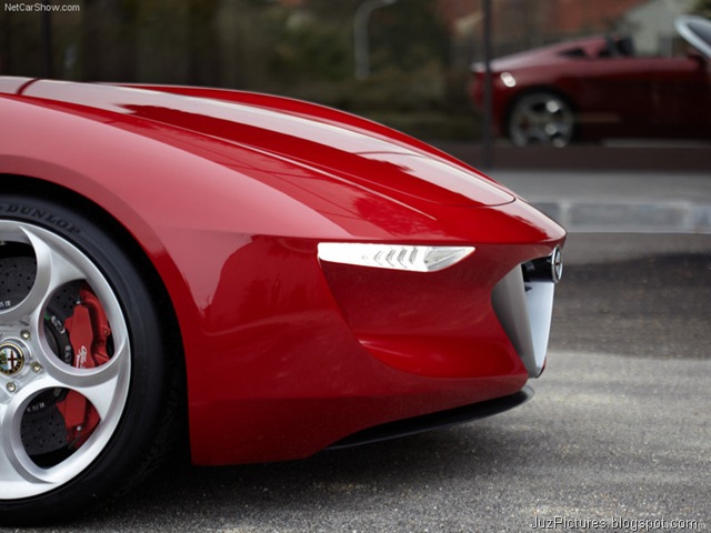 [Alfa Romeo 2uettottanta Concept 11[2].jpg]
