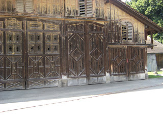 I loved these door we rode by