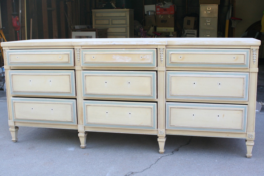 [cleaning, prepping, and sanding antique dresser (26)[5].jpg]