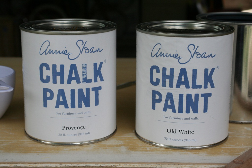 [painting with Annie Sloan Chalk Paint (3)[5].jpg]