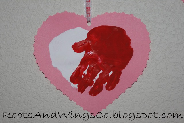 [valentine heart handprint 8[3].jpg]