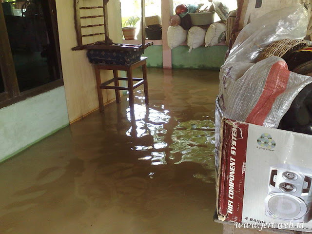 Banjir Tanjung raman Muaraenim Rumah CIK Kebanjiran