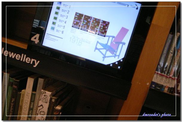 http://lh6.ggpht.com/_oHZKS5XSNYs/SfUo03rVK4I/AAAAAAAAHy0/5-wihWa7YW8/s800/R0018485.jpg
