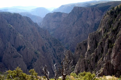 [black Canyon view from Tomichi Point[5].jpg]
