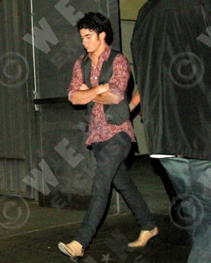 Joe Jonas y Camilla Belle: CITA al Cine!