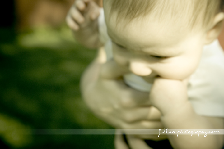  :: Amelia Grey | 6 Months :: Amelia and her mommy came over to play in my backyard to a little bit, so we took some pictures.