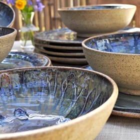 handmade pottery dinnerware