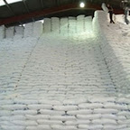 Marché du sucre : La Tunisie achète 14 000 tonnes de sucre à l’Algérie