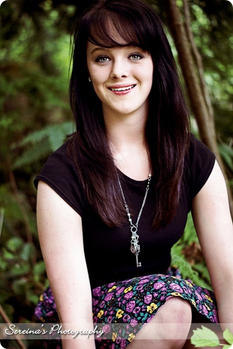 Renee 7 (2) Renee 7 (2)