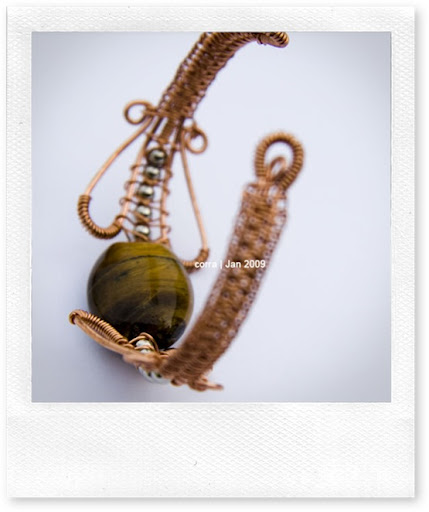 wired chinese knot