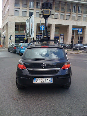 Carro do Google Street View em Roma, Itália Streetview%20rom Google Street View Brasil será lançado na próxima semana?