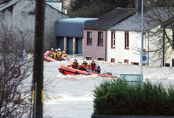 [flood cumbria[4].jpg]