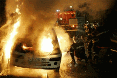 paris-car-burning