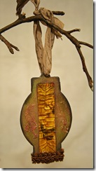 chipboard-tag-with-crackle