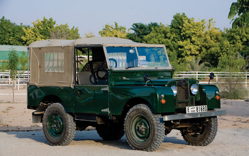 old land rover picture