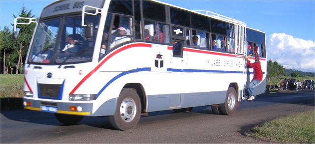 [hopping the bus[3].jpg]