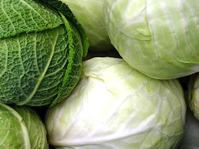 25 Foods Women Should Eat to Defy Aging Process anti aging food, cabbage