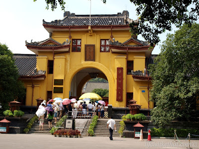 guilin, jingjiang princes' city, solitary beauty peak