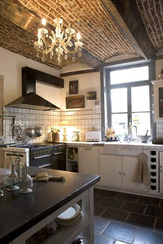 [french kitchen[4].jpg]