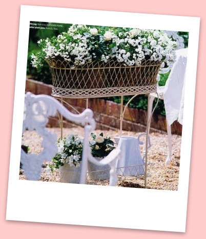 [Homes & Gardens Mag 113[4].jpg]