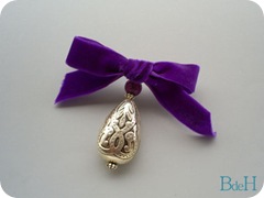 Broche Mulberry velvet Broche Mulberry velvet