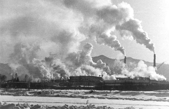 5352 km of Transsib: the station Baikalsk, south side (from 1964). East Siberian line. It was electrified in 1970, alternating current. Economics: Baikalsk integrated pulp-and-paper mill. Piste. History: It sprang up in 1961 owing to construction of integrated pulp-and-paper mill. From www.transsib.ru