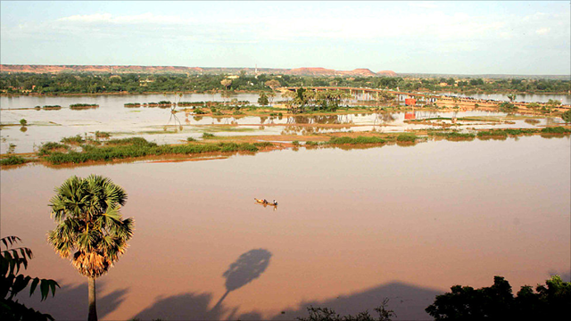 An existing, long-term food crisis in the landlocked west African country, has now been compounded by devastating floods - which saw the River Niger rise to its highest level for more than 80 years. BBC