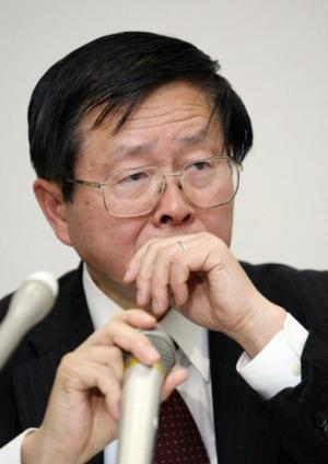 Toshiso Kosako, Tokyo University professor and a senior nuclear adviser to Japanese Prime Minister Naoto Kan, announces his resignation to Kan at a press conference in Tokyo, April 29, 2011. Photo: AFP