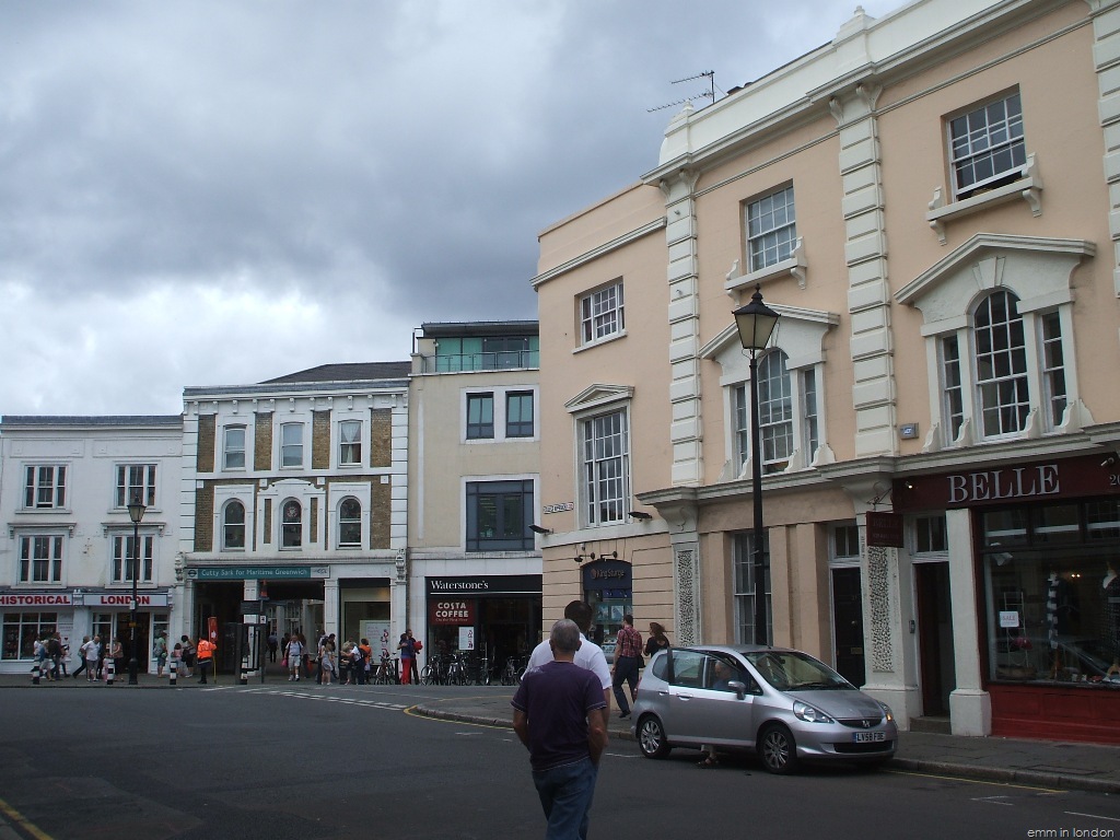 [Greenwich town 01[2].jpg]