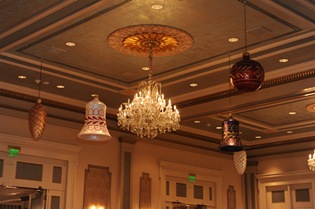 [decorations 2[2].jpg]