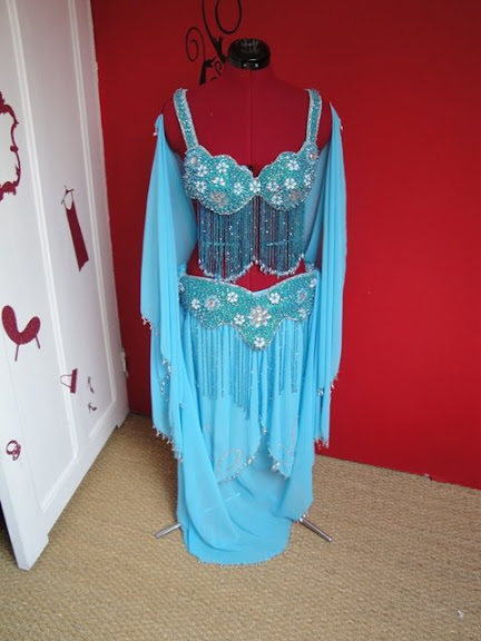 A vendre costume de danse orientale bleu turquoise ==VENDU==