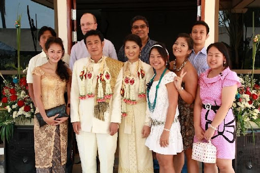 nuanjit wedding day