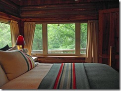 cabin bedroom