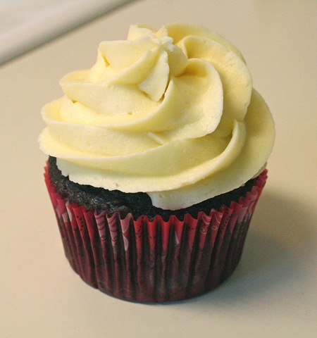 [CupcakewithFrosting3.jpg]