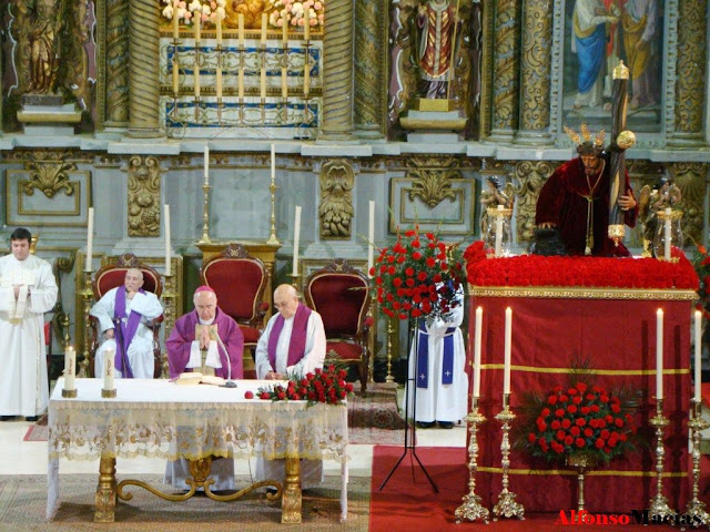 El Obispo de Huelva ha presidido la Eucarist&iacute;a del primer d&iacute;a de Triduo al Se&ntilde;or del Santo en la Iglesia Parroquial de Valverde 