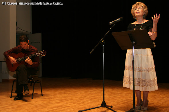 Recital poético, Carmen Carrasco. Guitarra: Patxi Moreno Vayá Recital poético, Carmen Carrasco. Guitarra: Patxi Moreno Vayá