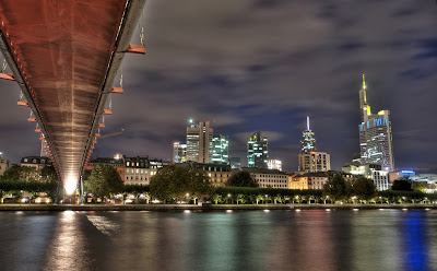 DSC02696_7_8_tonemapped_pt.jpg