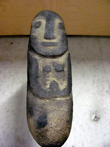 Iyo or Tena Iyo or Tena