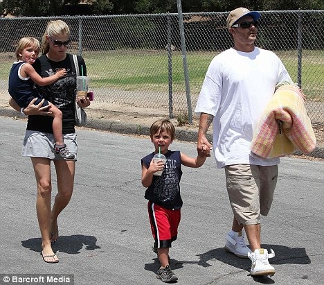 [britney-federline-pic16-blogbritneyspears[7].jpg]