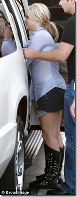 article-0-0C136082000005DC-973_224x600