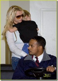 britney-spears-louisiana-to-los-angeles-04