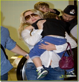 britney-spears-louisiana-to-los-angeles-01